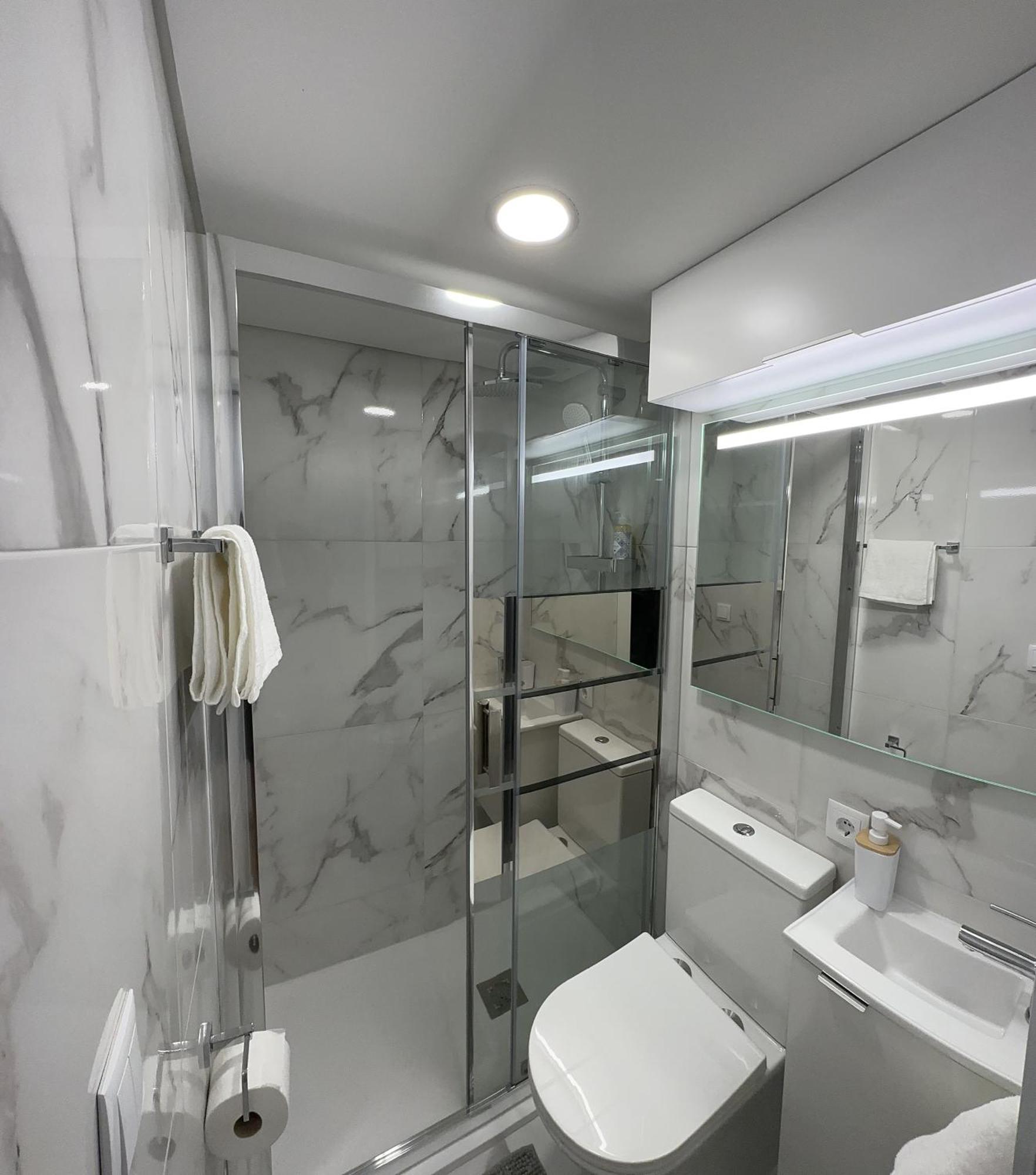 Estudio Novo - Fantastico T0 Porto Buitenkant foto